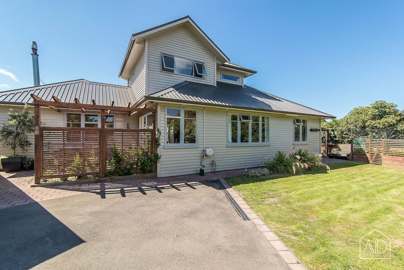 how much should we offer on a house